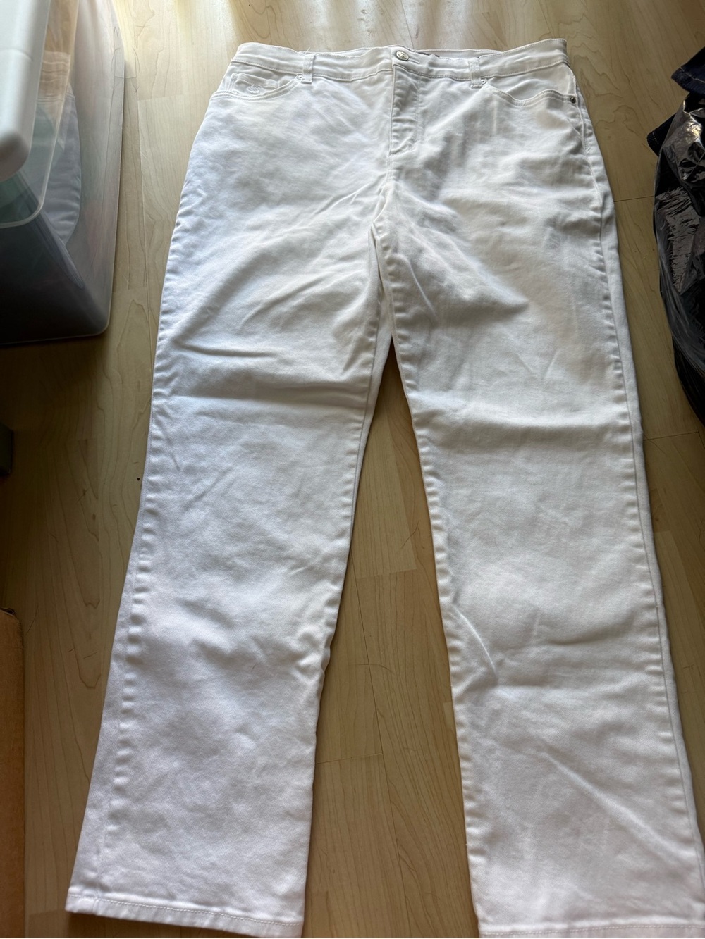 Gloria Vanderbilt White 'Amanda' Jeans
